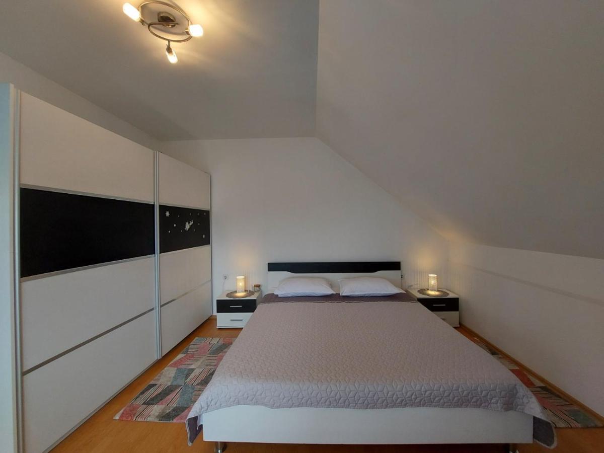 Appartement Apartman Skender 3* Ravna Gora Extérieur photo